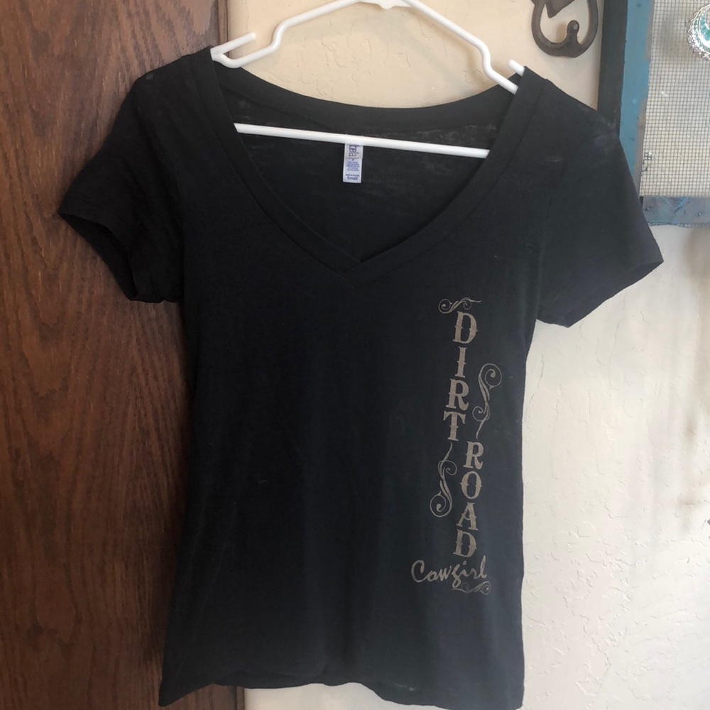 Dirt road cowgirl Black Tee
